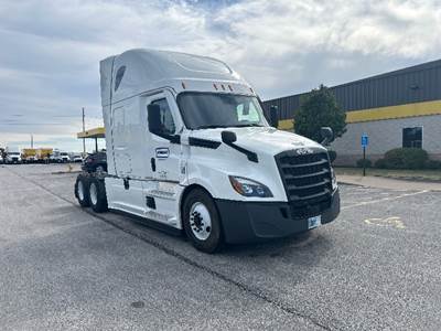 Freightliner Cascadia 126 Sleeper Semi Truck - 72" Integral Sleeper, 455HP, 12 Speed Automatic