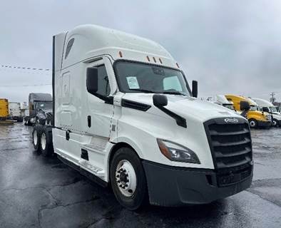 Freightliner Cascadia 126 Sleeper Semi Truck - 72" Integral Sleeper, 455HP, 12 Speed Automatic