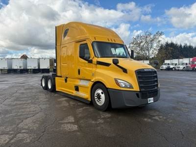 Freightliner Cascadia 126 Sleeper Semi Truck - 72" Integral Sleeper, 455HP, 12 Speed Automatic