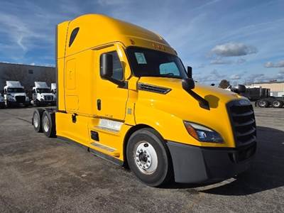 Freightliner Cascadia 126 Sleeper Semi Truck - 72" Integral Sleeper, 455HP, 12 Speed Automatic