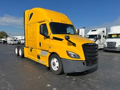 Freightliner Cascadia 126 Sleeper Semi Truck - 72" Integral Sleeper, 455HP, 12 Speed Automatic