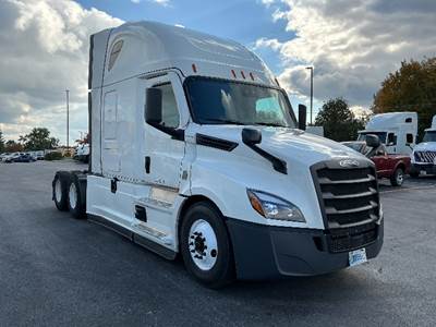 Freightliner Cascadia 126 Sleeper Semi Truck - 72" Integral Sleeper, 455HP, 12 Speed Automatic
