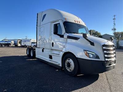 Freightliner Cascadia 126 Sleeper Semi Truck - 72" Integral Sleeper, 455HP, 12 Speed Automatic