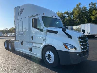 Freightliner Cascadia 126 Sleeper Semi Truck - 72" Integral Sleeper, 455HP, 12 Speed Automatic