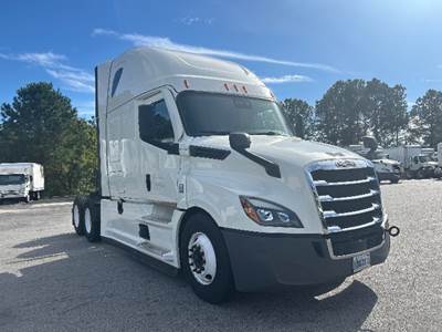Freightliner Cascadia 126 Sleeper Semi Truck - 72" Integral Sleeper, 455HP, 12 Speed Automatic