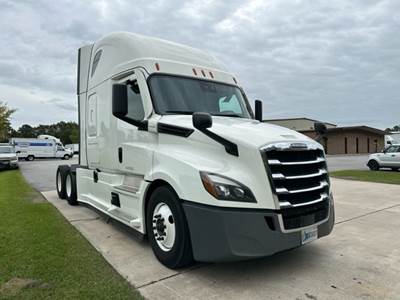 Freightliner Cascadia 126 Sleeper Semi Truck - 72" Integral Sleeper, 455HP, 12 Speed Automatic