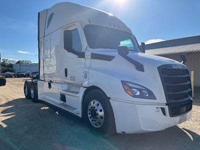 Freightliner Cascadia 126 Sleeper Semi Truck - 72" Integral Sleeper, 455HP, 12 Speed Automatic