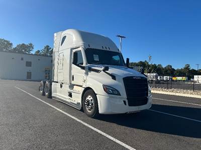 Freightliner Cascadia 126 Sleeper Semi Truck - 72" Integral Sleeper, 475HP, 12 Speed Automatic