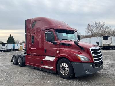 Freightliner Cascadia 126 Sleeper Semi Truck - 72" Integral Sleeper, 455HP, 12 Speed Automatic
