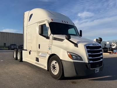Freightliner Cascadia 126 Sleeper Semi Truck - 72" Integral Sleeper, 455HP, 12 Speed Automatic