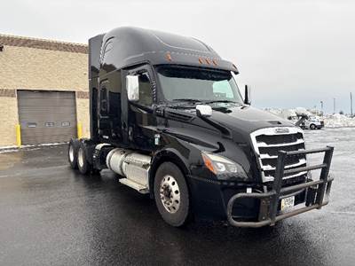 Freightliner Cascadia 126 Sleeper Semi Truck - 72" Integral Sleeper, 455HP, 12 Speed Automatic