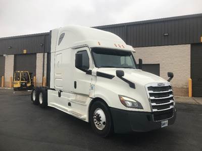 Freightliner Cascadia 126 Sleeper Semi Truck - 72" Integral Sleeper, 455HP, 12 Speed Automatic