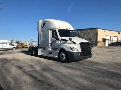 Freightliner Cascadia 126 Sleeper Semi Truck - 72" Integral Sleeper, 455HP, 12 Speed Automatic