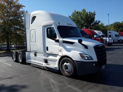 Freightliner Cascadia 126 Sleeper Semi Truck - 72" Integral Sleeper, 455HP, 12 Speed Automatic