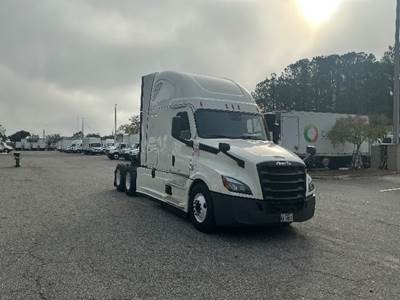 Freightliner Cascadia 126 Sleeper Semi Truck - 72" Integral Sleeper, 455HP, 12 Speed Automatic