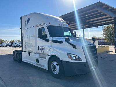 Freightliner Cascadia 126 Sleeper Semi Truck - 72" Integral Sleeper, 455HP, 12 Speed Automatic