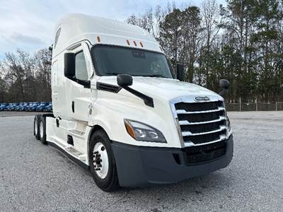 Freightliner Cascadia 126 Sleeper Semi Truck - 72" Integral Sleeper, 455HP, 12 Speed Automatic