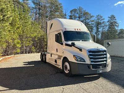 Freightliner Cascadia 126 Sleeper Semi Truck - 72" Integral Sleeper, 455HP, 12 Speed Automatic