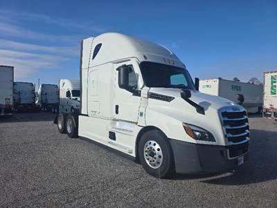 Freightliner Cascadia 126 Sleeper Semi Truck - 72" Integral Sleeper, 400HP, 12 Speed Automatic