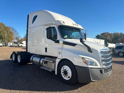 Freightliner Cascadia 126 Sleeper Semi Truck - 72" Integral Sleeper, 455HP, 12 Speed Automatic