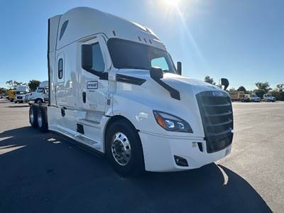 Freightliner Cascadia 126 Sleeper Semi Truck - 72" Integral Sleeper, 455HP, 12 Speed Automatic