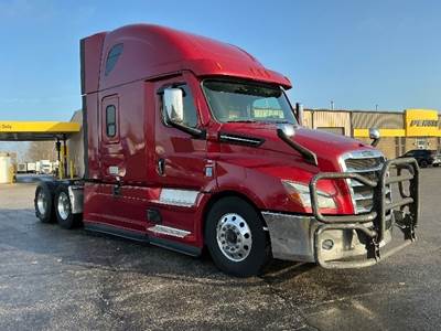 Freightliner Cascadia 126 Sleeper Semi Truck - 72" Integral Sleeper, 455HP, 10 Speed Manual