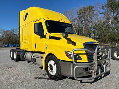 Freightliner Cascadia 126 Sleeper Semi Truck - 72" Integral Sleeper, 455HP, 12 Speed Automatic