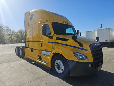 Freightliner Cascadia 126 Sleeper Semi Truck - 72" Integral Sleeper, 455HP, 12 Speed Automatic