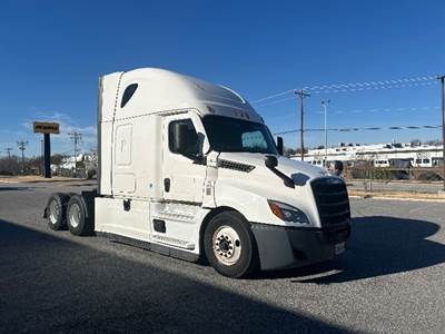 Freightliner Cascadia 126 Sleeper Semi Truck - 72" Integral Sleeper, 455HP, 12 Speed Automatic