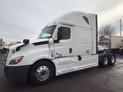 Freightliner Cascadia 126 Sleeper Semi Truck - 72" Integral Sleeper, 455HP, 12 Speed Automatic