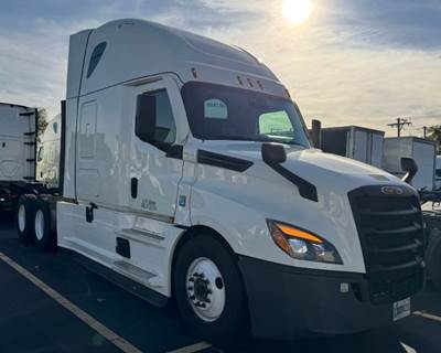 Freightliner Cascadia 126 Sleeper Semi Truck - 72" Integral Sleeper, 455HP, 12 Speed Automatic