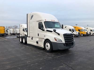 Freightliner Cascadia 126 Sleeper Semi Truck - 72" Integral Sleeper, 455HP, 12 Speed Automatic