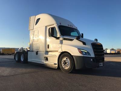 Freightliner Cascadia 126 Sleeper Semi Truck - 72" Integral Sleeper, 455HP, 12 Speed Automatic