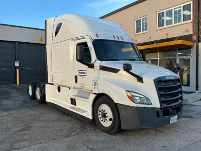 Freightliner Cascadia 126 Sleeper Semi Truck - 72" Integral Sleeper, 455HP, 12 Speed Automatic
