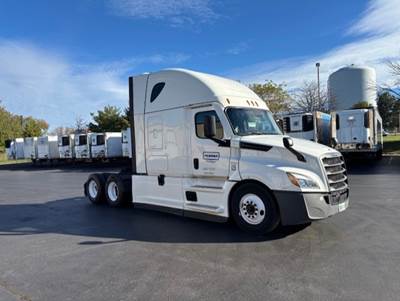 Freightliner Cascadia 126 Sleeper Semi Truck - 72" Integral Sleeper, 455HP, 12 Speed Automatic