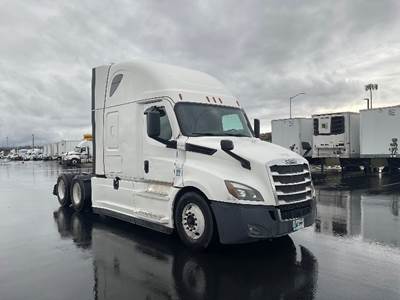 Freightliner Cascadia 126 Sleeper Semi Truck - 72" Integral Sleeper, 455HP, 12 Speed Automatic