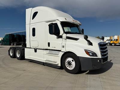 Freightliner Cascadia 126 Sleeper Semi Truck - 72" Integral Sleeper, 455HP, 12 Speed Automatic