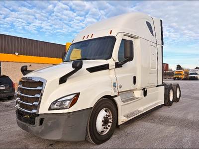 Freightliner Cascadia 126 Sleeper Semi Truck - 72" Integral Sleeper, 455HP, 12 Speed Automatic