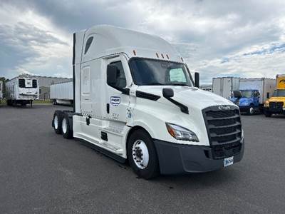 Freightliner Cascadia 126 Sleeper Semi Truck - 72" Integral Sleeper, 455HP, 12 Speed Automatic