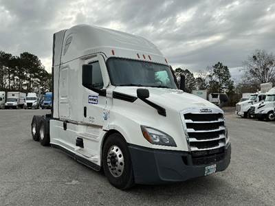 Freightliner Cascadia 126 Sleeper Semi Truck - 72" Integral Sleeper, 455HP, 12 Speed Automatic