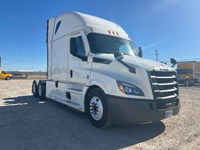 Freightliner Cascadia 126 Sleeper Semi Truck - 72" Integral Sleeper, 455HP, 12 Speed Automatic