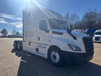 Freightliner Cascadia 126 Sleeper Semi Truck - 72" Integral Sleeper, 455HP, 12 Speed Automatic