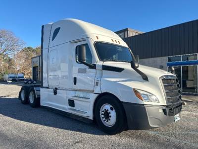 Freightliner Cascadia 126 Sleeper Semi Truck - 72" Integral Sleeper, 455HP, 12 Speed Automatic