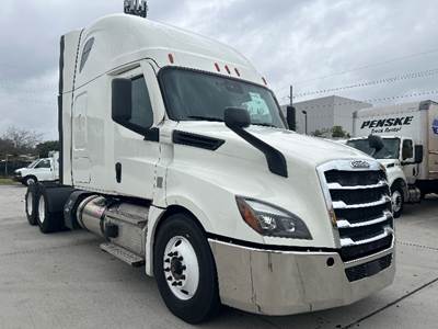 Freightliner Cascadia 126 Sleeper Semi Truck - 72" Integral Sleeper, 455HP, 12 Speed Automatic