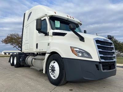 Freightliner Cascadia 126 Sleeper Semi Truck - 72" Integral Sleeper, 455HP, 12 Speed Automatic