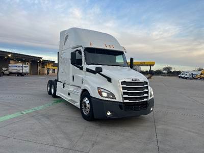 Freightliner Cascadia 126 Sleeper Semi Truck - 72" Integral Sleeper, 455HP, 12 Speed Automatic