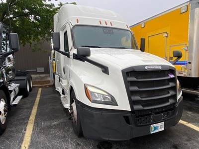 Freightliner Cascadia 126 Sleeper Semi Truck - 72" Integral Sleeper, 455HP, 12 Speed Automatic