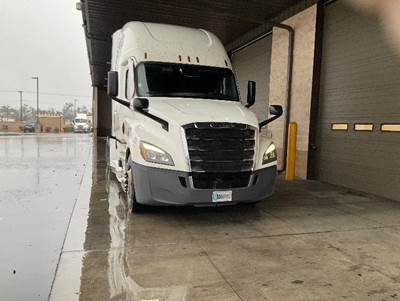 Freightliner Cascadia 126 Sleeper Semi Truck - 72" Integral Sleeper, 455HP, 12 Speed Automatic