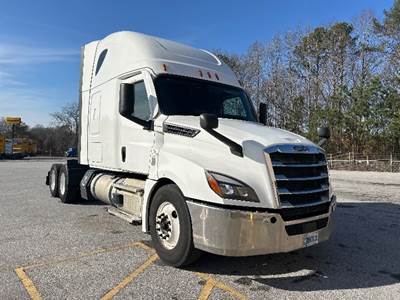 Freightliner Cascadia 126 Sleeper Semi Truck - 72" Integral Sleeper, 455HP, 12 Speed Automatic
