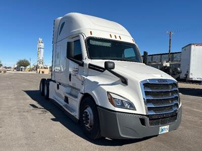 Freightliner Cascadia 126 Sleeper Semi Truck - 72" Integral Sleeper, 455HP, 12 Speed Automatic